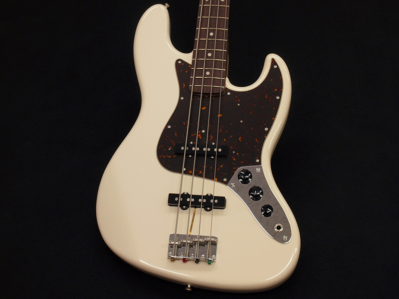 Fender Japan Exclusive Classic ’60s Jazz Bass Vintage White 税込販売価格 ￥