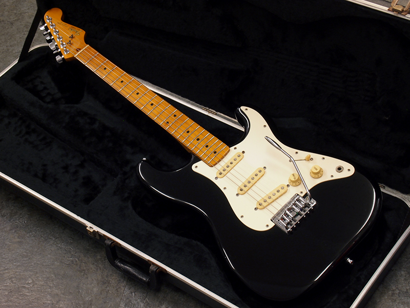 Fender Stratocaster Black / Maple 1984年製 ( Dan Smith Era ) 税込販売価格 ￥