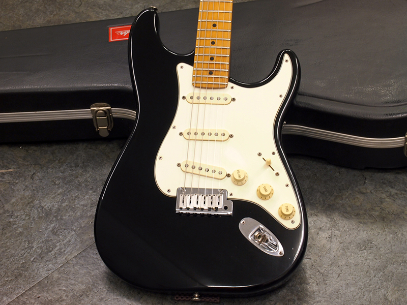 Fender USA American Standard Stratocaster Black （難有り品） 税込販売価格 ￥59,800