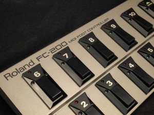 ローランド boss ボス MIDI コントロール コントローラ マルチ エクスプレッション ペダル スイッチング