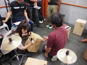 静岡　浜松　ドラム　教室　ソニックス　ドラムジム　DrumGym　カホン