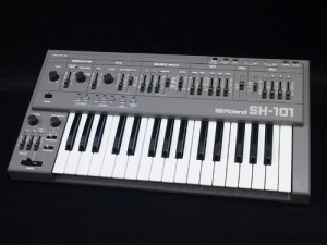 Roland  SH-101