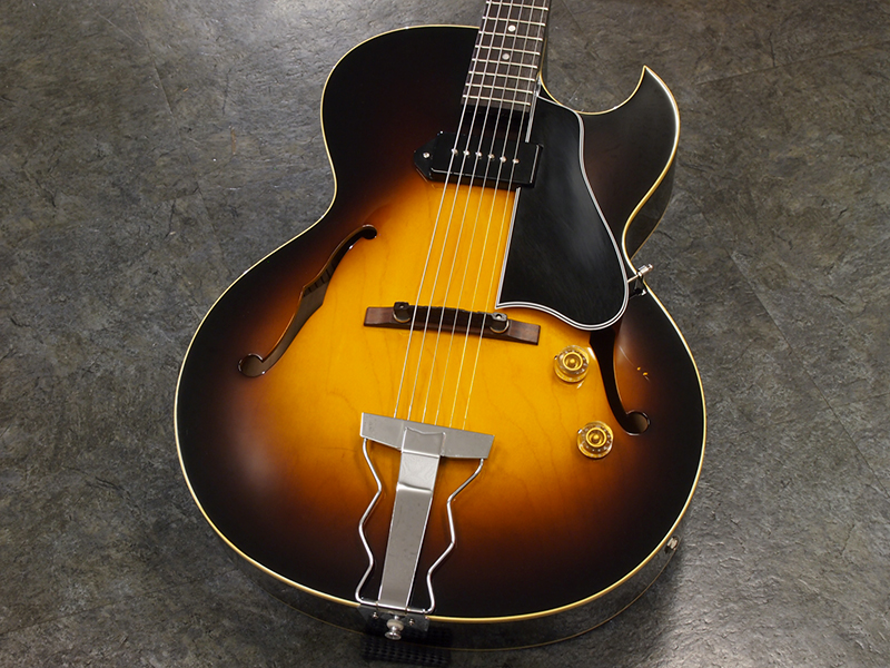 Archtop Tribute AT101 Classic フルアコ