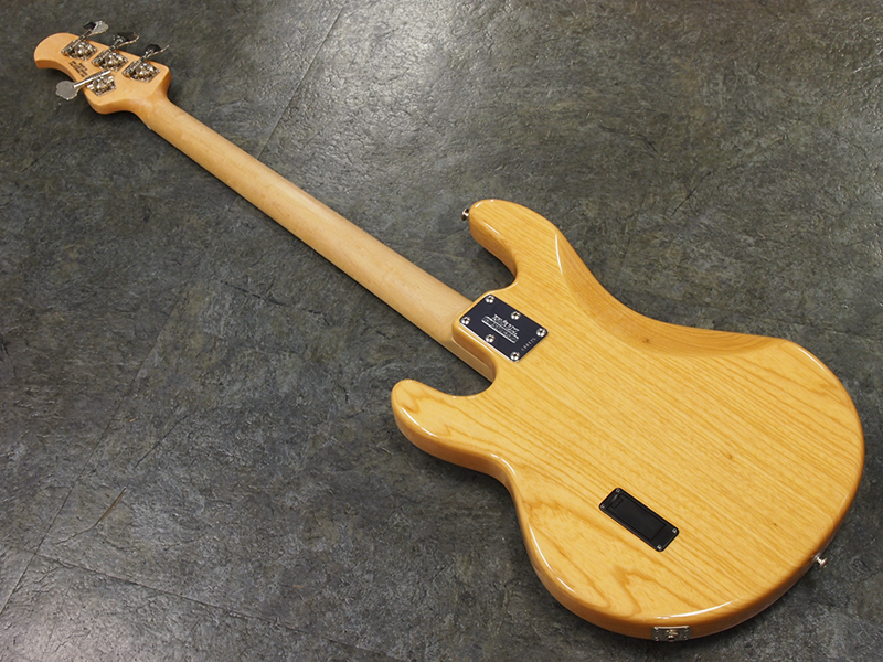 MUSIC MAN Sting Ray 4 ASH/M NA BK-PG 税込販売価格 ￥148,000