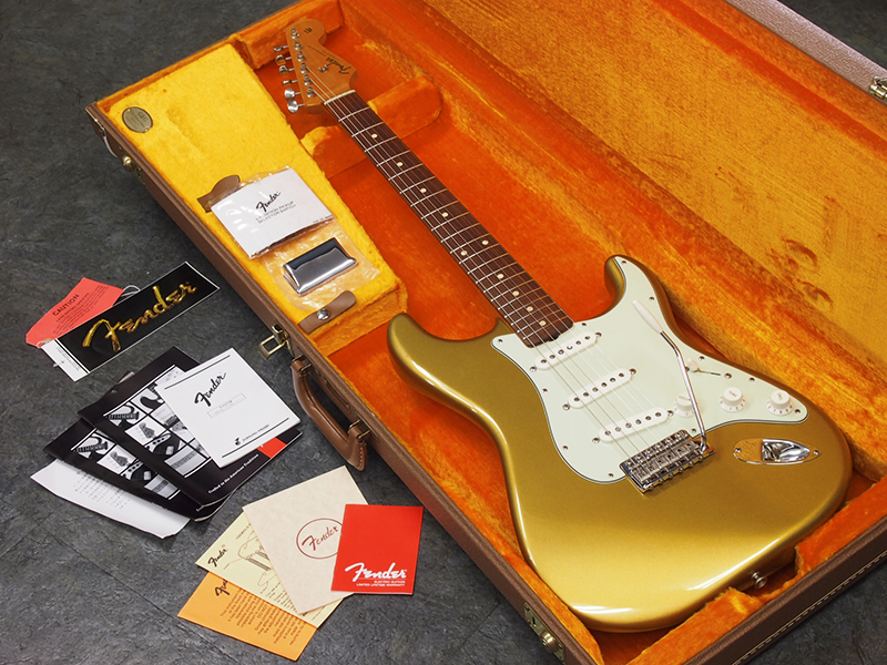 Fender Fender USA American Vintage '62 Stratocaster TL Gold
