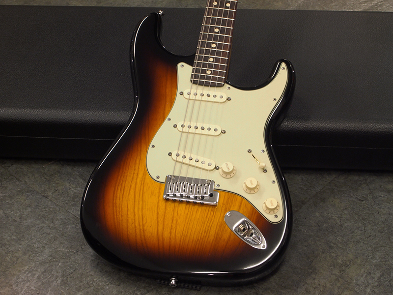 Fender USA Custom Shop Custom Deluxe Stratocaster 2CS 税込販売価格 ...