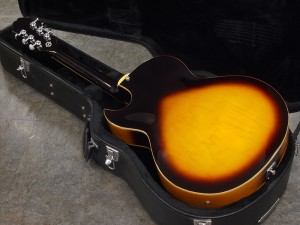 エピフォン gibson ギブソン es-335 345 355 l-5 custom l-4 shop eastman