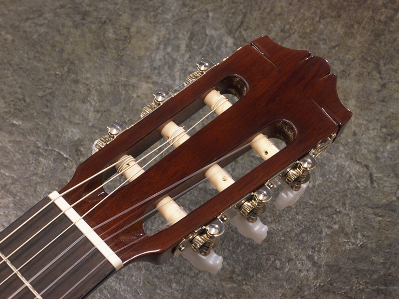 ヤマハ クラシックギター CG-120A