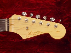 モモセ 百瀬 バッカス BACCHUS ディバイザー deviser fender stratocaster