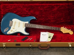 モモセ 百瀬 バッカス BACCHUS ディバイザー deviser fender stratocaster