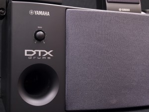 ヤマハ　サブウーファー　アンプユニット　小型軽量　サテライトスピーカー　DTX　シリーズ