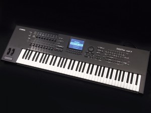 YAMAHA　MOTIF XF7