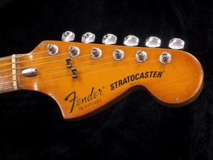 fender ストラトキャスター　カプリオレンジ　inter national color series モロッコレッド