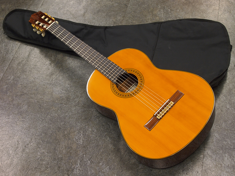YAMAHA GD-10 税込販売価格 ￥39,800- 中古 ヤマハのグランドコンサートシリーズ。初心者にもオススメのクラシックギターです。 «  浜松の中古楽器の買取＆販売 ギターとリペア(修理)の事ならソニックス