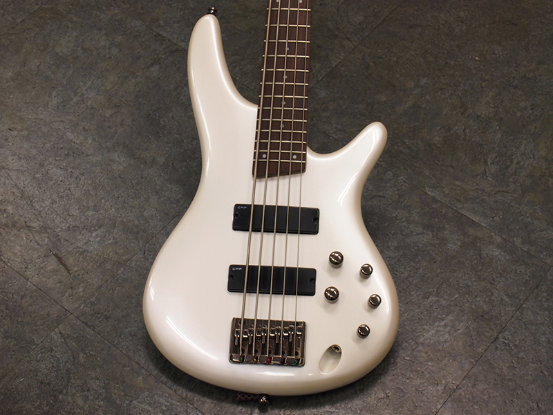 Ibanez SR305-PW 税込販売価格 ¥34,800- 中古 5弦ベースの入門用 Ibanez SR305-PW 税込販売価格 ¥34,800- 中古 5弦ベースの入門用