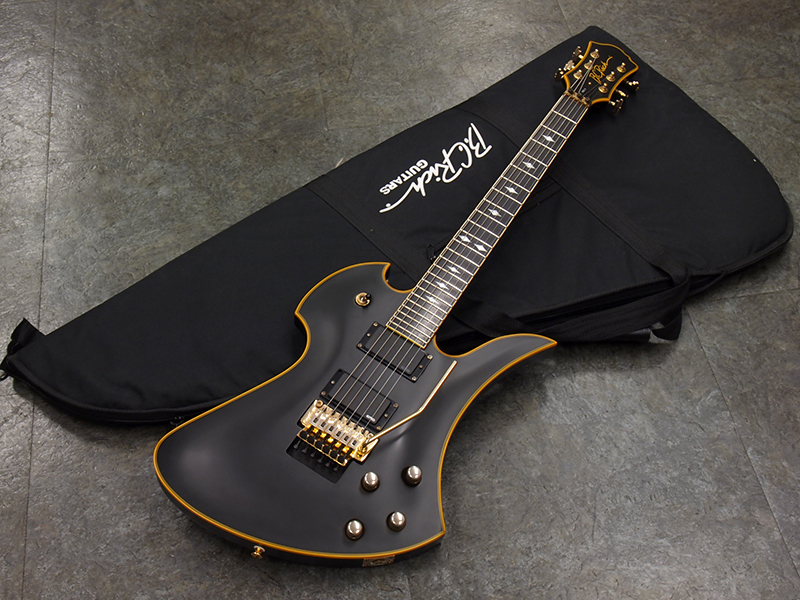 B.C.Rich モッキンバードPRO X