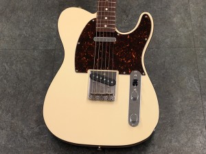 フェンダー　JAPAN ジャパン　エクスクルーシブ　テレキャスター　カスタム　telecaster 白　white wh