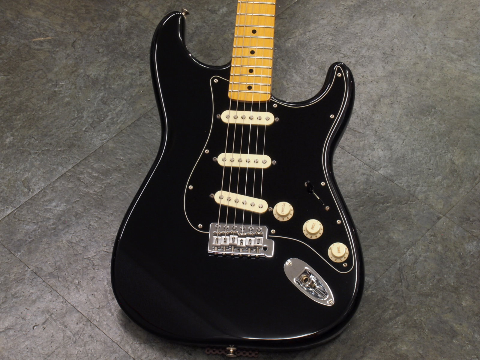 Fender Mexico Special Edition Standard Stratocaster BLK 税込販売