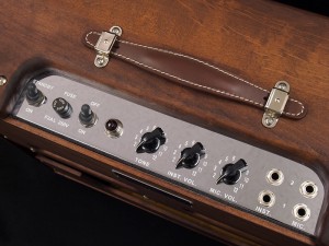 フェンダー　限定　リミテッド　デラックス　ハンドワイアード　HANDWIRED ノッティー　アルダー　1957　AMP