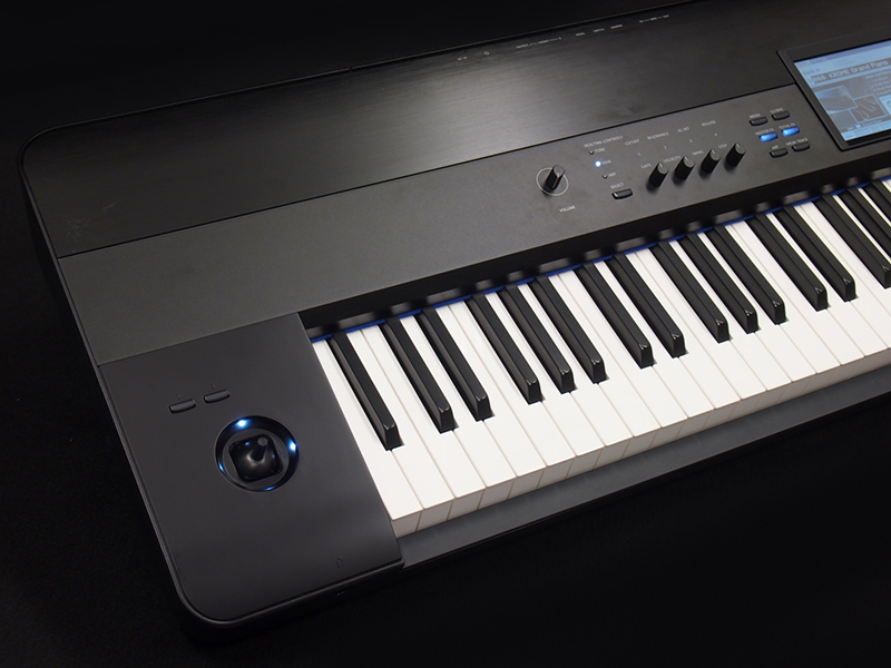 KORG KROME-88 税込販売価格 ￥79,800- 中古品 NH鍵盤を搭載した88鍵盤KROME。音楽製作に必要なあらゆる機能を搭載し
