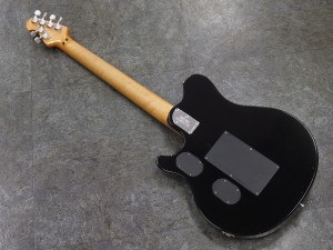 ミュージックマン sterling アクシス silhouette sting ray fender gibson EVH