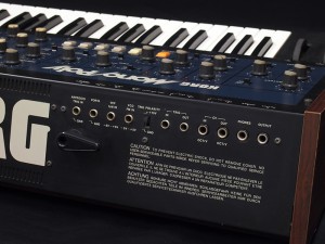 KORG　MONO/POLY