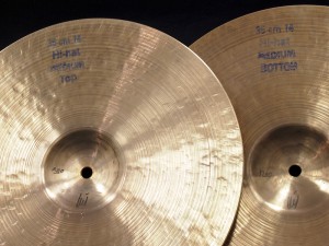 Bosphorus　Traditional Medium HiHat 14" / Top980g、Bottom1,188g