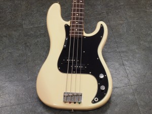 Fender Japan PB70-US OWH 税込販売価格 ￥59,800- 中古 ナット幅40