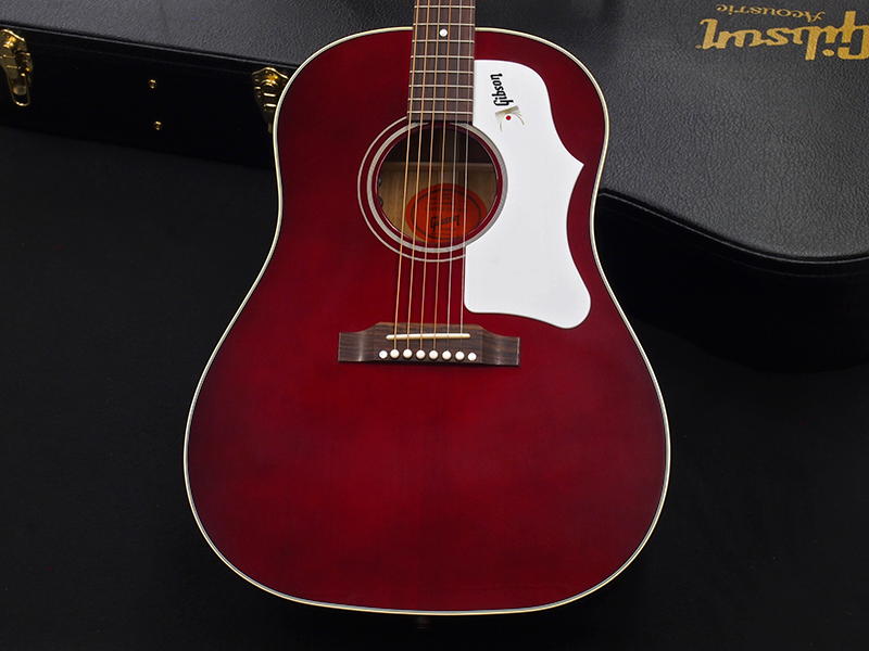 Gibson J-45 wine red カスタムショップ製　アディロン？