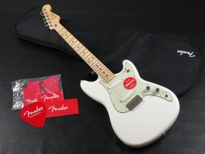 フェンダー　デュオ ソニック　サーフグリーン　ムスタング　mustang ミュージックマスター　musicmaster 子供　女子　アークティック　ホワイト　オルタナティブ　ニルバーナ　カートコバーン　kurt cobain Nirvana 