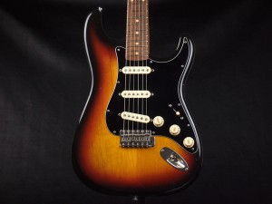 u28855 FENDER 　Stratcaster Custom Shop Neck&Vintage Series Body