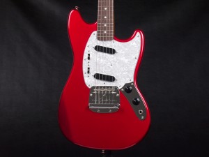 フェンダー　デュオ ソニック　Candy apple red MG69 MADE IN JAPAN TRADITIONAL 70S MUSTANG  MATCHING HEAD ミュージックマスター 子供　女子　キャンディ　アップル　レッド　マッチング　ヘッド　オルタナティブ　ニルバーナ　カートコバーン　kurt cobain Nirvana けいおん　軽音　けいおん!　中野梓　あずにゃん　