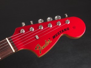 フェンダー　デュオ ソニック　Candy apple red MG69 MADE IN JAPAN TRADITIONAL 70S MUSTANG  MATCHING HEAD ミュージックマスター 子供　女子　キャンディ　アップル　レッド　マッチング　ヘッド　オルタナティブ　ニルバーナ　カートコバーン　kurt cobain Nirvana けいおん　軽音　けいおん!　中野梓　あずにゃん　