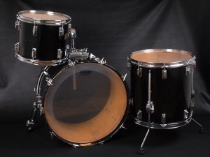 u30523 Pearl　Maple Fiber Drum Set 22BD 12TT 16FT