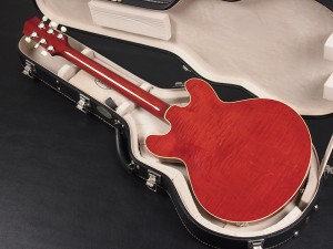 コリングス セミアコ ES-335 ES-336 ES-339 mini small GIbson ビル コリングス 小型 ブルース Blues Fusion Jazz ジャズ　フュージョン　フルアコ　Ibanez AM AR USA フェイテッド　フェイデット　チェリー　wine red 