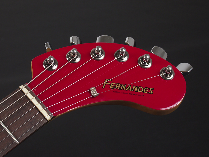 Fernandes Zo 3 Red 税込販売価格 22 800 中古 スピーカー内蔵ギターの代名詞的モデル お子様向けギターとしても人気 浜松の中古楽器の買取 販売 ギターとリペア 修理 の事ならソニックス
