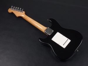 フェンダー squier スクワイア スクワイヤ ミニギター コンパクト ジュニア キッズ 子供用 お子様 女子 女性 トラベルギター made in japan 日本製 国産 ストラト ストラトキャスター st champ zo-3 pignose ぞーさん　ピグノーズ