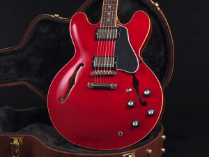 ギブソン ES-335 es330 セミアコ フルアコ シンボディ thin body ES-275 ジャズ ブルース セミアコ Jazz Blues semi acoustic nashville memphis トラディショナル ナッシュビル メンフィス アンティーク フェイテッド チェリー ビンテージ ヴィンテージ セミホロー 2018 2019 1959 1963 1964 63 58 59 64