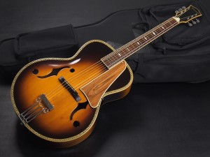 ヤマウチ 山内 スズキ suzuki kiso 鈴木楽器 木曽 フルアコ ピックギター F hole ホール gypsy swing Blues Jazz ブルース ジャズ ジプシー スイング