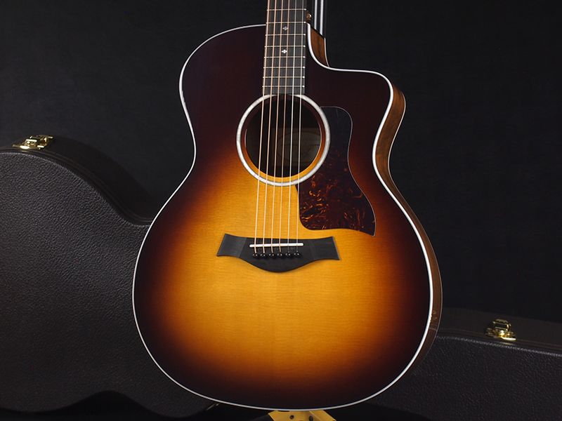 Taylor 214ce-CF DLX SB 税込販売価格 ￥205,632- 新品 “214ce DLX”の