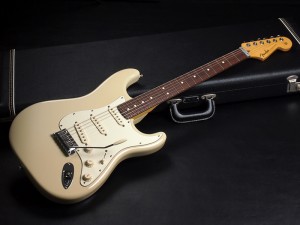 Fender　Custom Shop Master Built Todd Krause Jeff Beck Stratocaster Olympic White