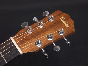 キッズや女性にも最適な3/4サイズのミニギター!! 最も良い音のスモール・アコースティックギターと言われています。