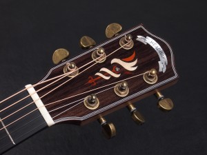 エレアコ 百瀬 モモセ momose ミニギター トラベル 旅行 parlor guitar パーラーギター チューンナップ ジャパン Japan 日本製 初心者 入門 子供 女子 女性 キッズ