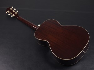 エレアコ 百瀬 モモセ momose ミニギター トラベル 旅行 parlor guitar パーラーギター チューンナップ ジャパン Japan 日本製 初心者 入門 子供 女子 女性 L-00