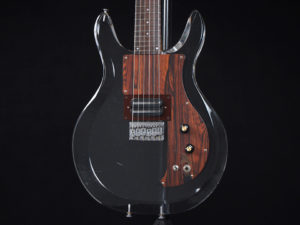 Dan Armstrong ampeg crystal acryl Lucite guitar ルーサイト クリスタル アクリル ダン アームストロング アンペグ made in japan 日本製
