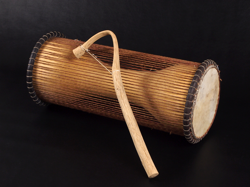 Afro ton AST405 Talking Drum 税込販売価格 ￥9,800 中古 音程を変えながら演奏できるトーキングドラムの
