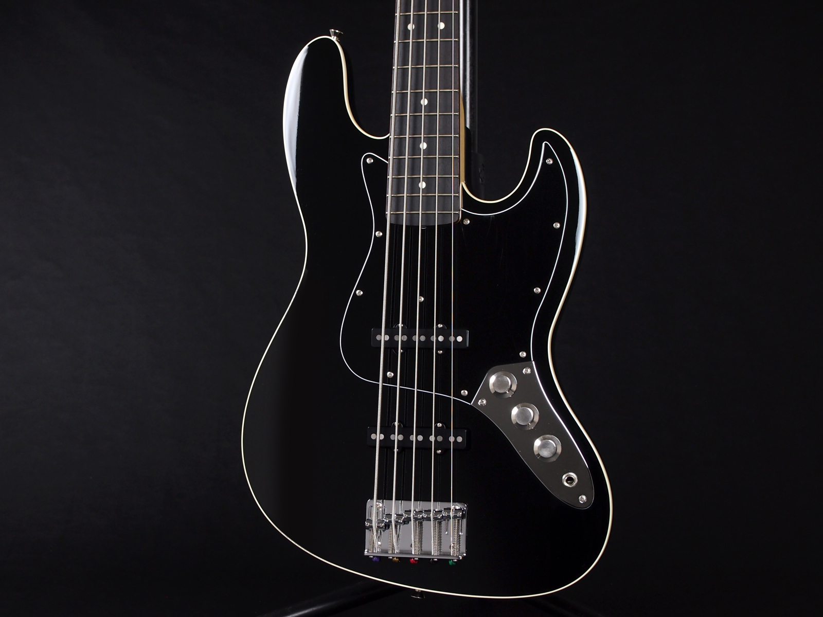 Fender Japan AJB-V Black 税込販売価格 ￥89,800- 中古 ルックスと