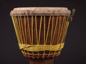 djembe jembe jenbe yembe sanbanyi DunDun トライバルビート カンバラ コートジボワール ジュンジュン　ジャンベ くり抜き　木製　ヤギ皮　ケンケニ　サンバン　ジュンジュン　バチ　ベル