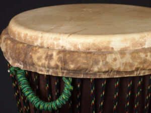 djembe jembe jenbe yembe sanbanyi DunDun トライバルビート カンバラ コートジボワール ジュンジュン　ジャンベ くり抜き　木製　ヤギ皮　ケンケニ　サンバン　ジュンジュン　バチ　ベル