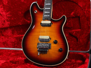 ヴァンヘイレン エディ Edward Van Halen Eddie PEAVEY Musicman Axis 5150 Friedman Brown ウルフギャング Kramer クレーマー